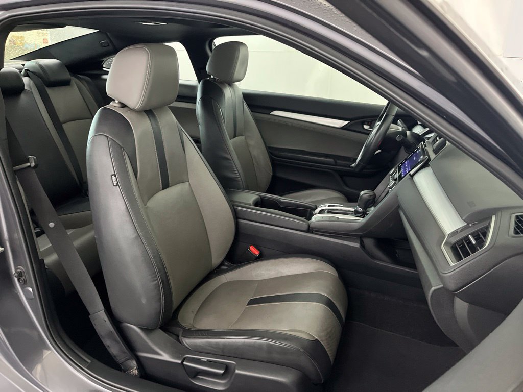 Used 2016 Honda Civic Touring image 21