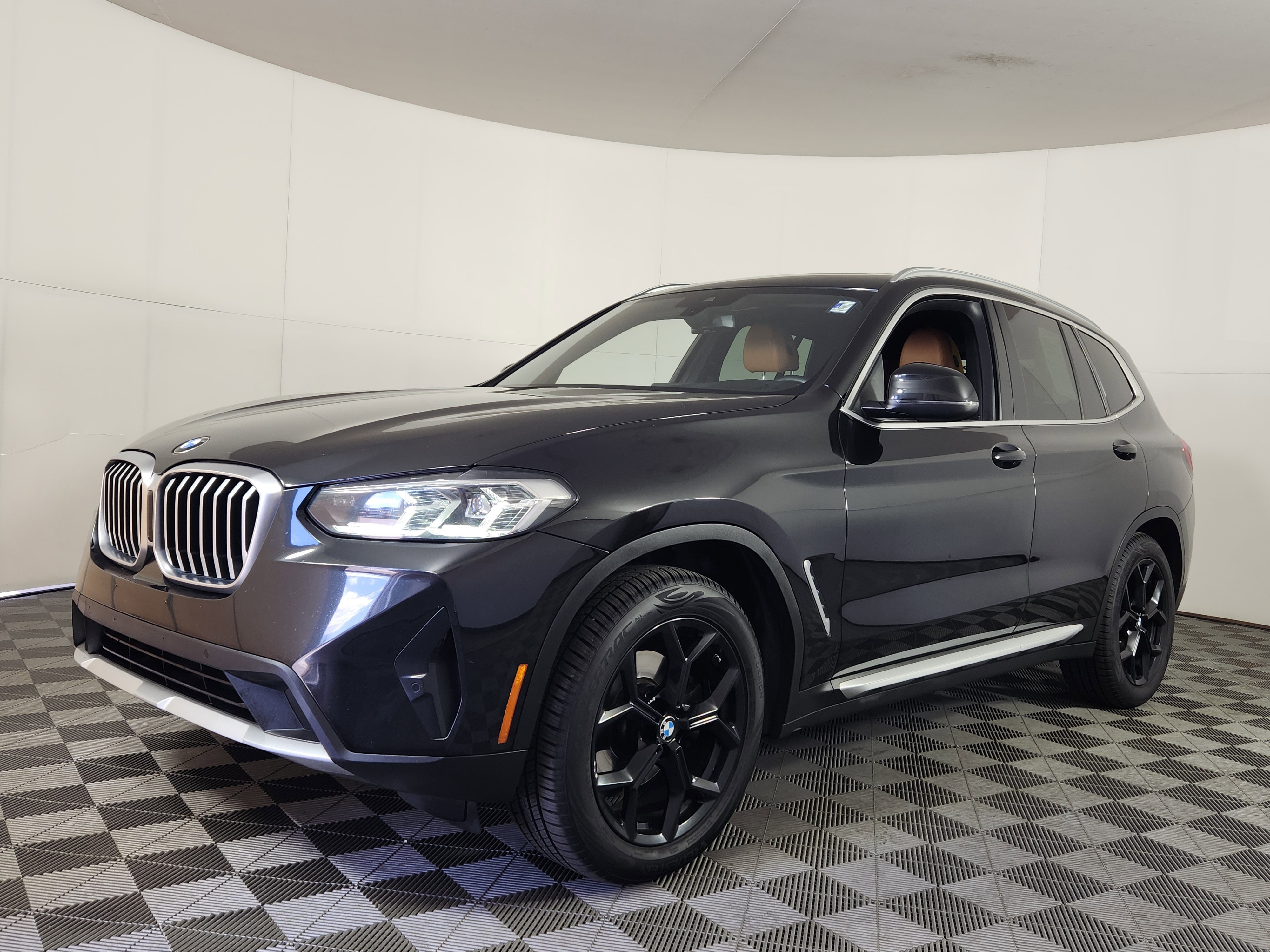 Used 2022 BMW X3 xDrive30i w/ Convenience Package image 3