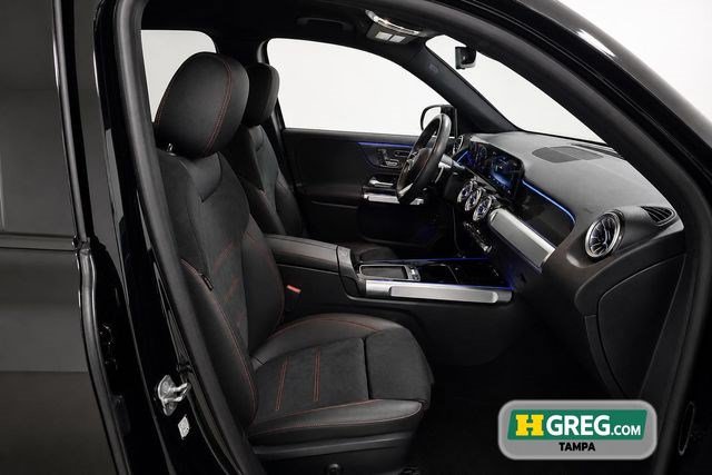 Used 2024 Mercedes-Benz GLB 250 image 10