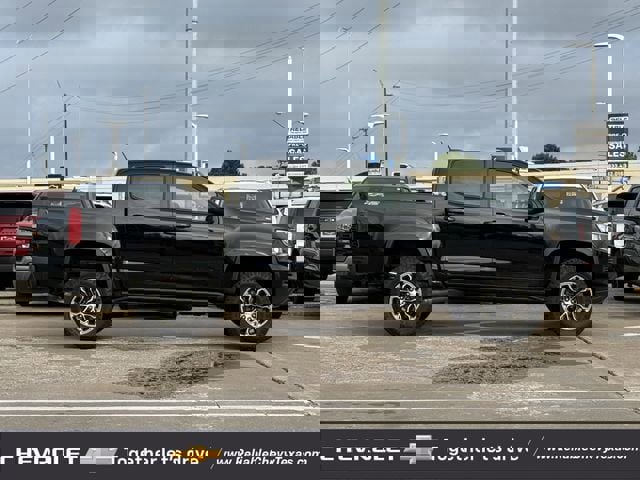 Used 2022 Chevrolet Colorado ZR2 image 4