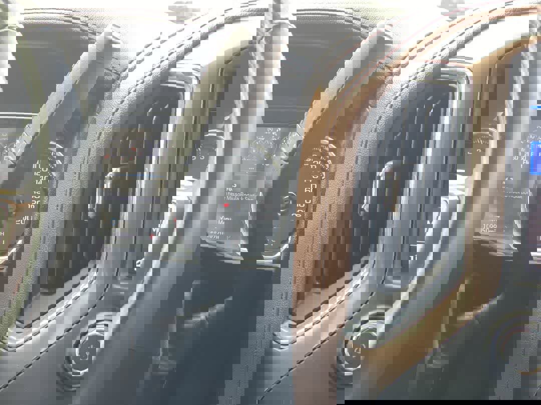 Used 2019 Chevrolet Silverado 1500 High Country image 23