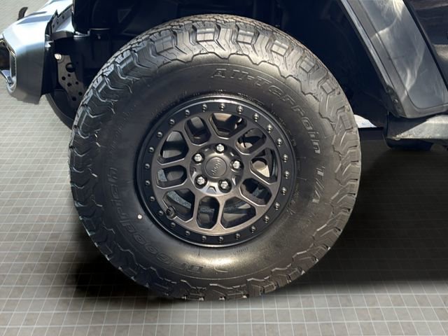 Certified 2022 Jeep Wrangler Unlimited Sport w/ Xtreme Recon 35" Tire Package AWD/4WD image 45