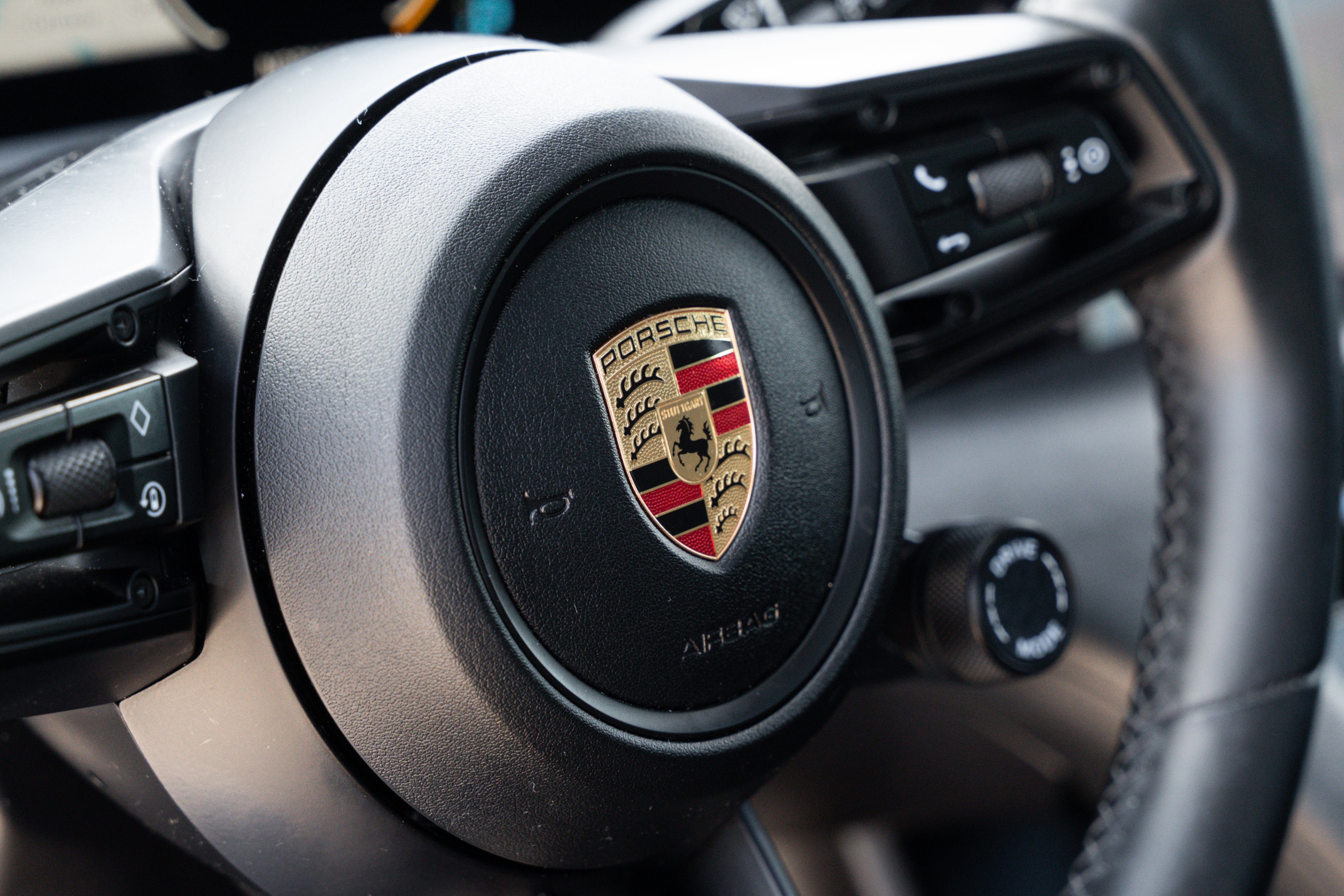 Used 2021 Porsche Taycan 4S image 12