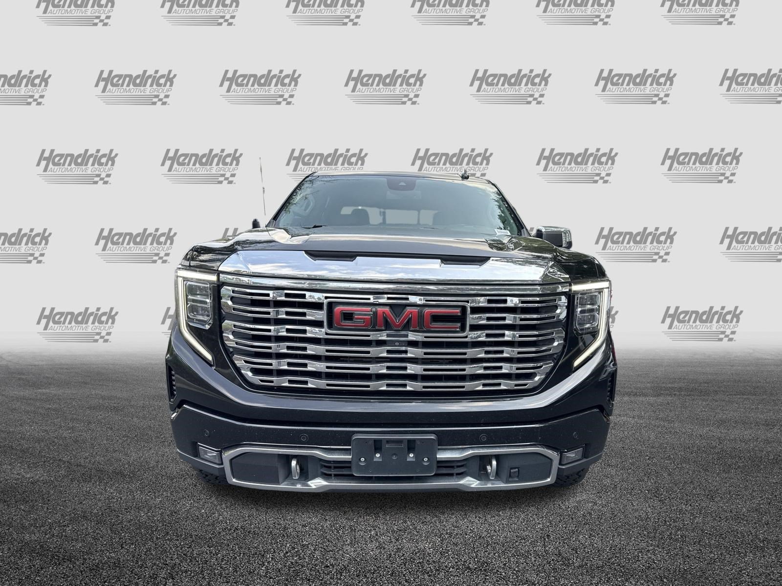 Used 2022 GMC Sierra 1500 Denali AWD/4WD image 3