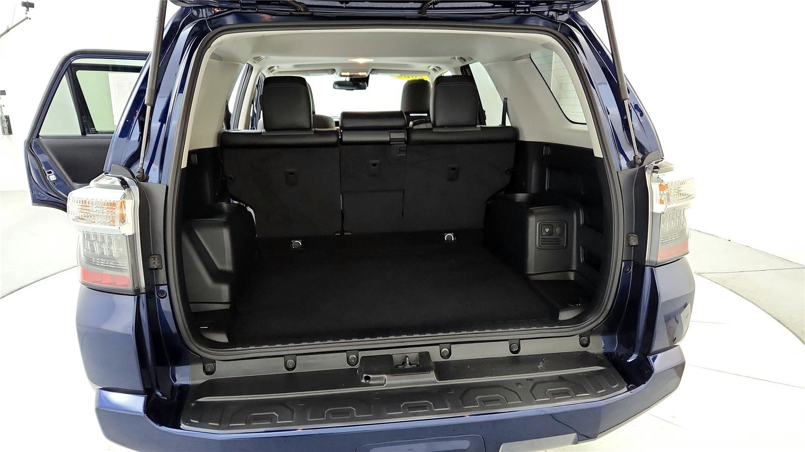 Used 2020 Toyota 4Runner SR5 Premium image 19