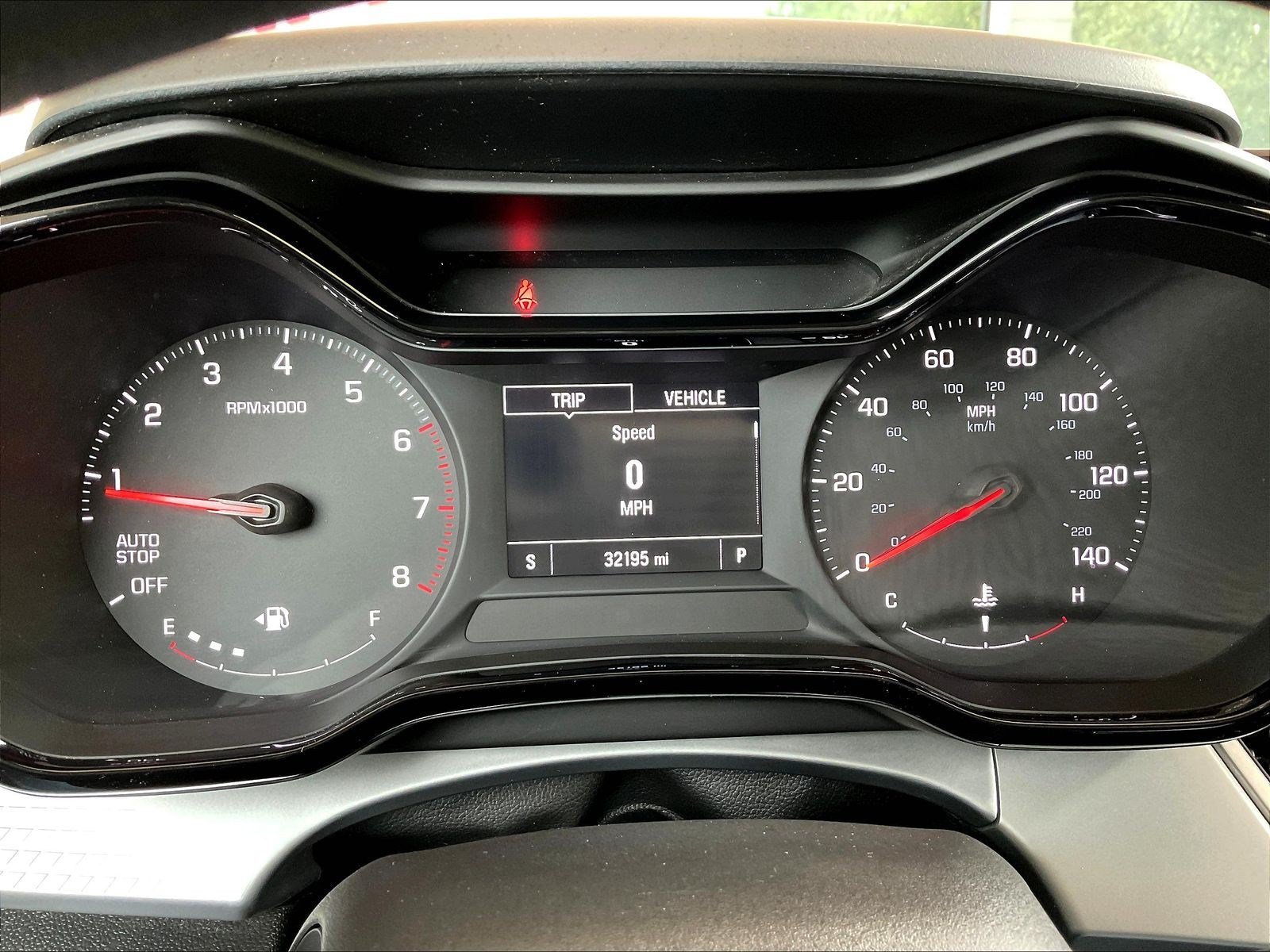 Used 2025 Chevrolet Trax LS w/ LS Convenience Package FWD image 12