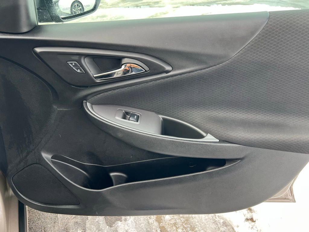 Used 2024 Chevrolet Malibu LS image 24