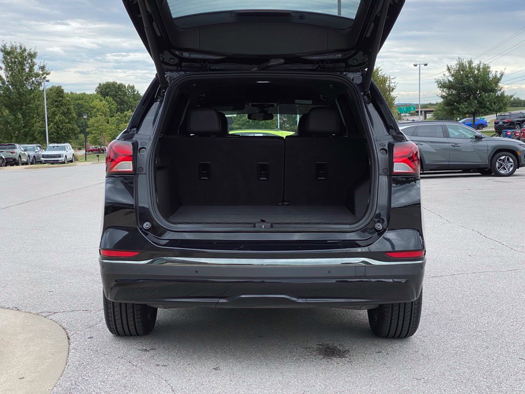 Used 2022 Chevrolet Equinox RS w/ RS Leather Package AWD/4WD image 7