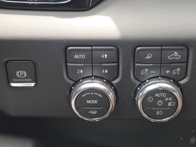 New 2026 GMC Sierra 2500 AT4 w/ Max Trailering Package AWD/4WD image 14