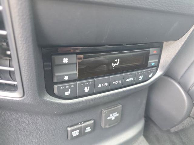 Certified 2024 Toyota Sequoia Capstone AWD/4WD image 24