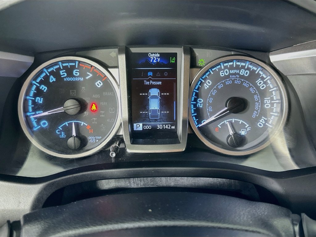 Used 2022 Toyota Tacoma SR5 w/ Technology Package RWD image 26