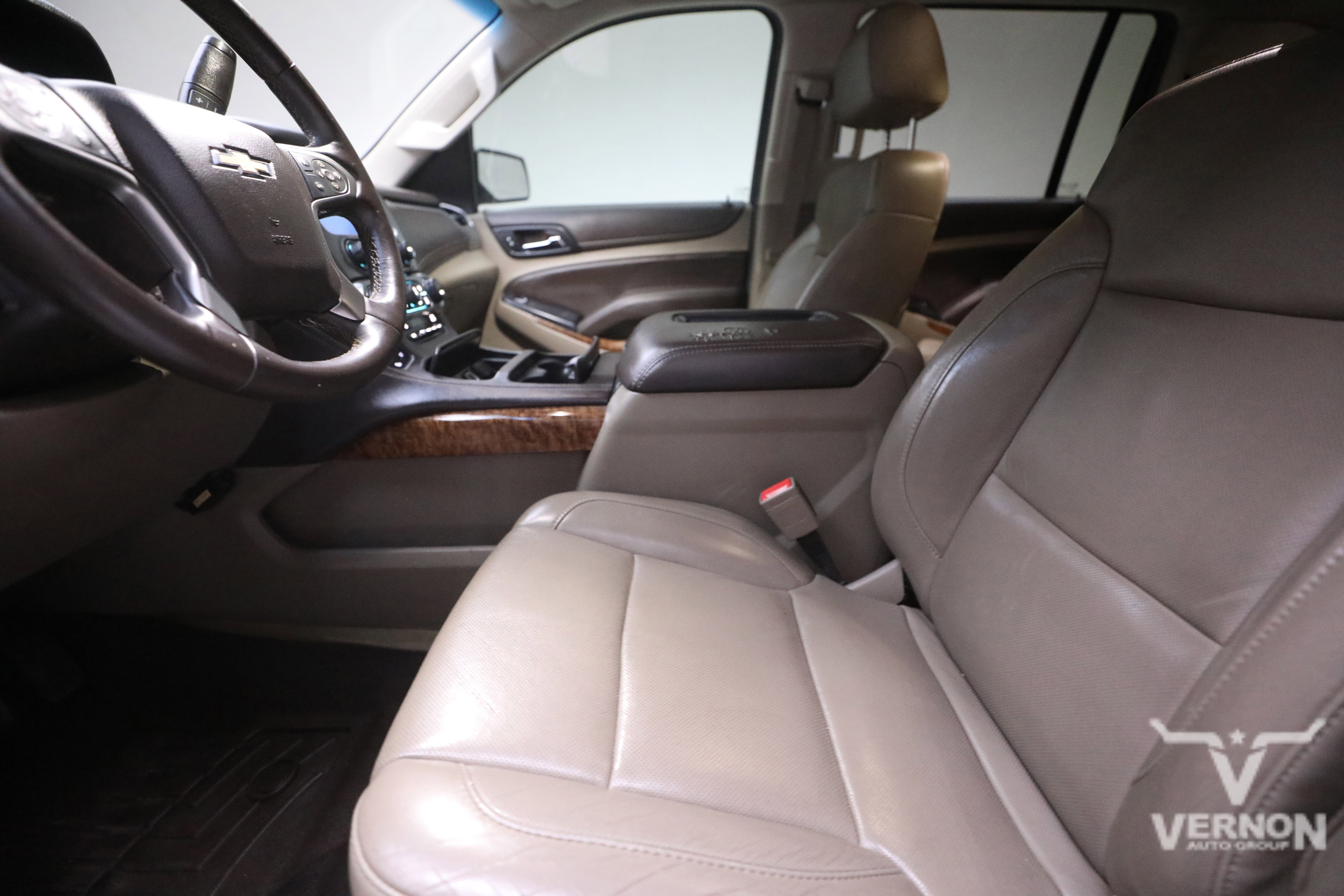 Used 2016 Chevrolet Suburban LTZ image 10