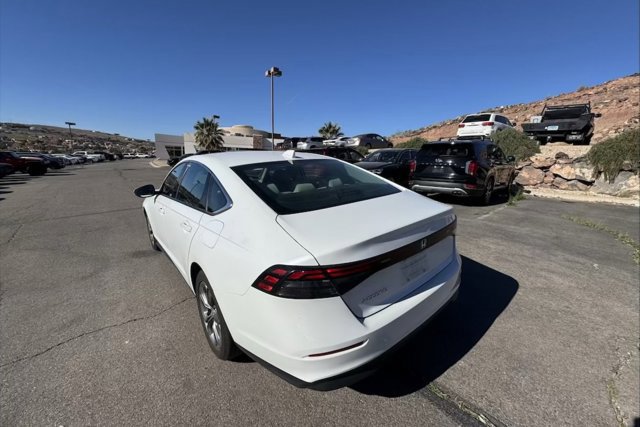 Used 2023 Honda Accord EX image 3
