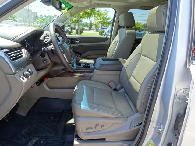 Used 2018 Chevrolet Suburban LT AWD/4WD image 10