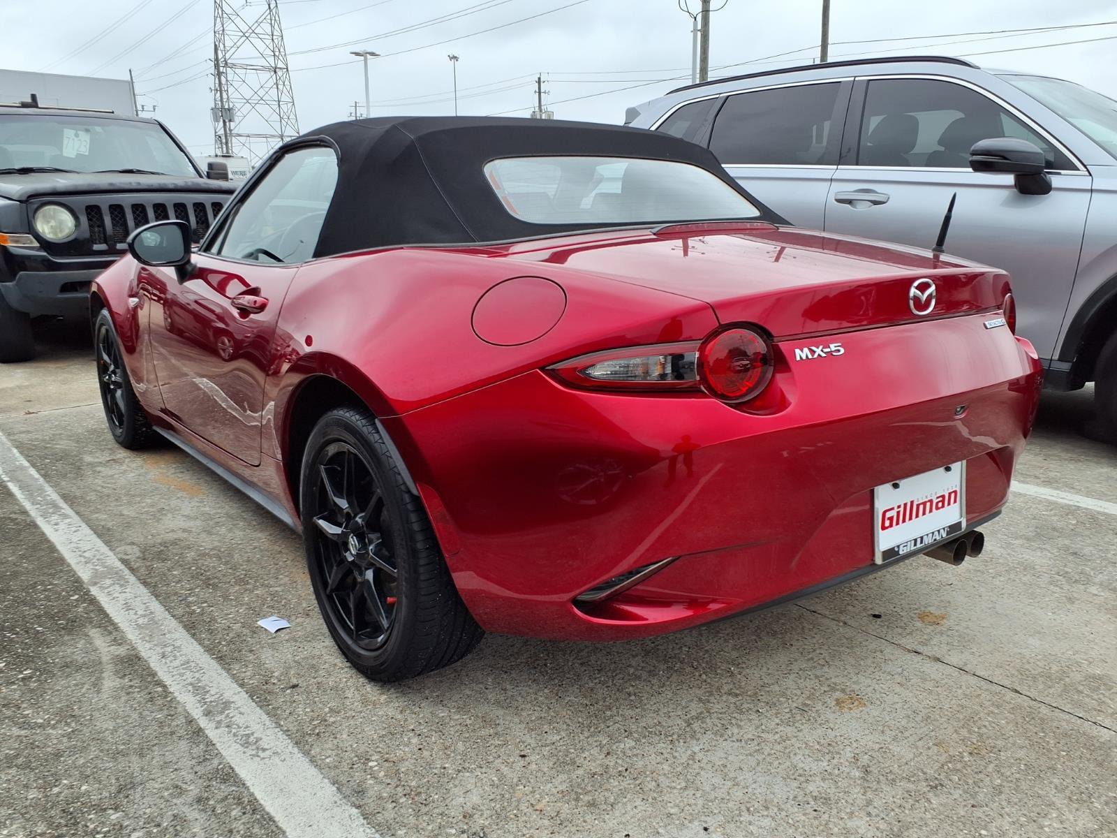 Used 2020 MAZDA MX-5 Miata Sport RWD image 3