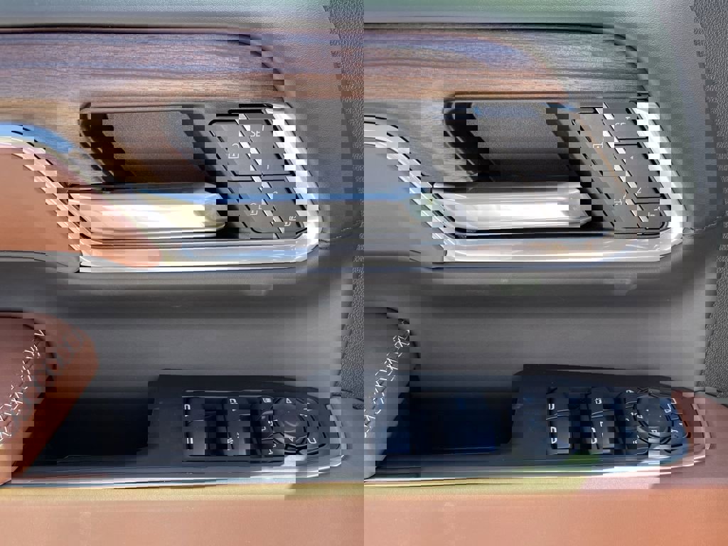 New 2025 GMC Sierra 3500 Denali Ultimate image 24