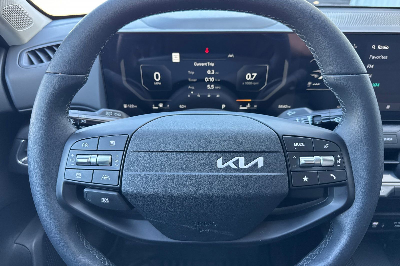 Used 2025 Kia K4 EX image 24