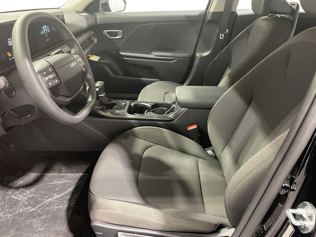 New 2026 Kia K4 FWD image 16