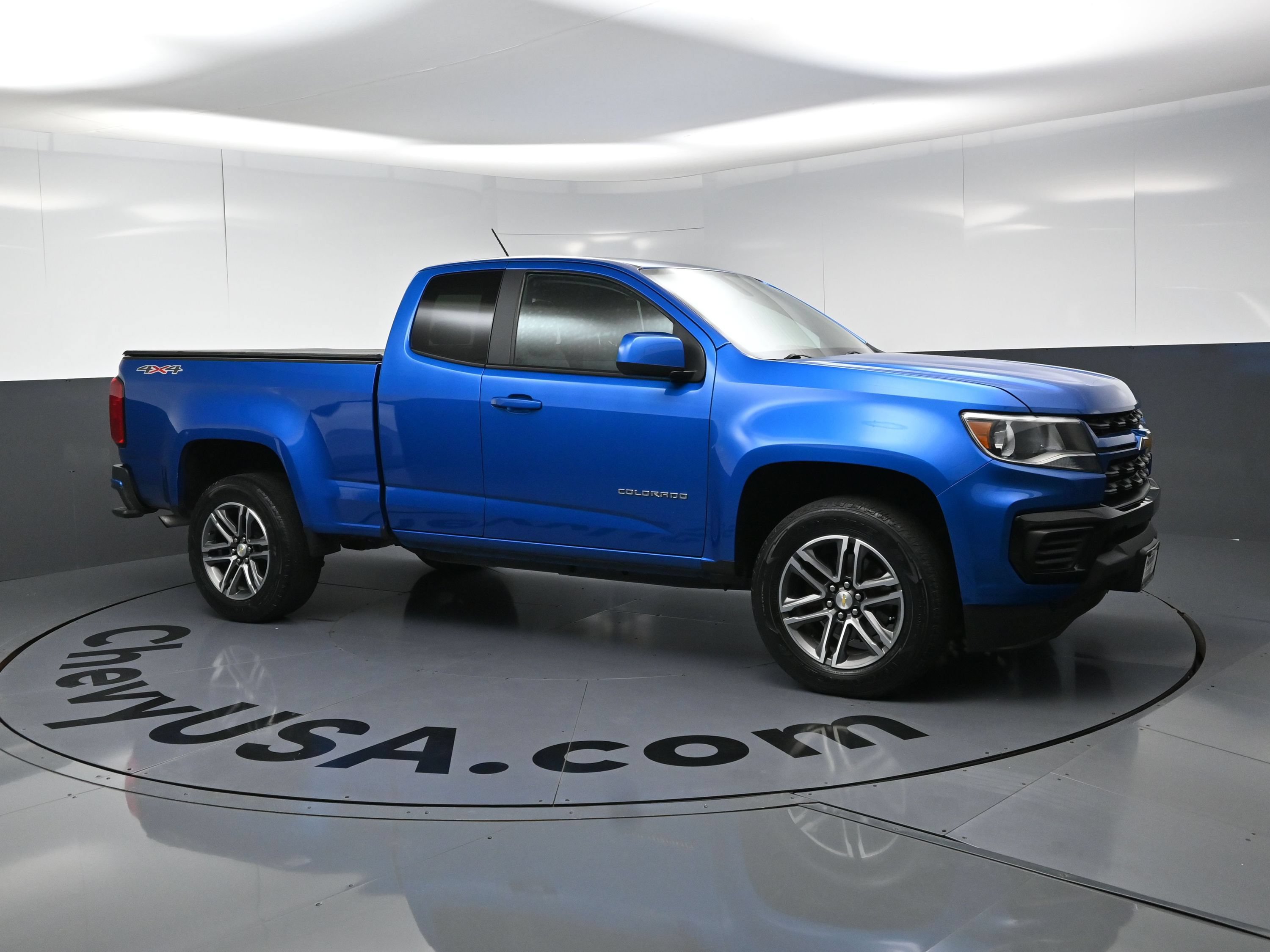 Used 2021 Chevrolet Colorado W/T w/ Custom Special Edition AWD/4WD image 2