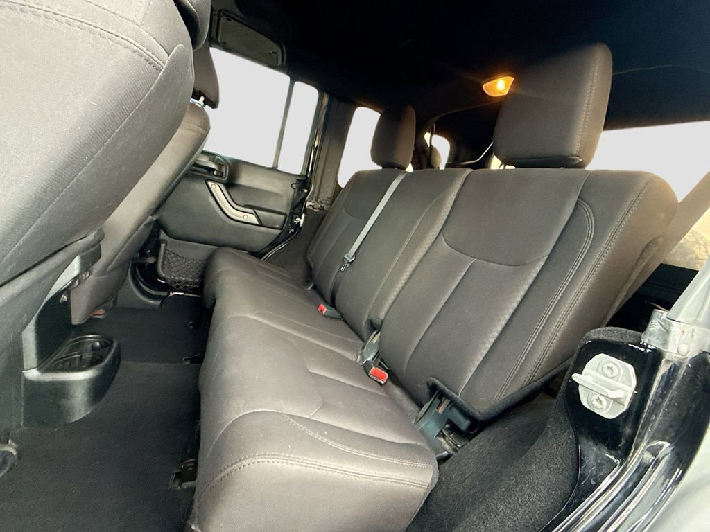 Used 2018 Jeep Wrangler Unlimited Sport S AWD/4WD image 24
