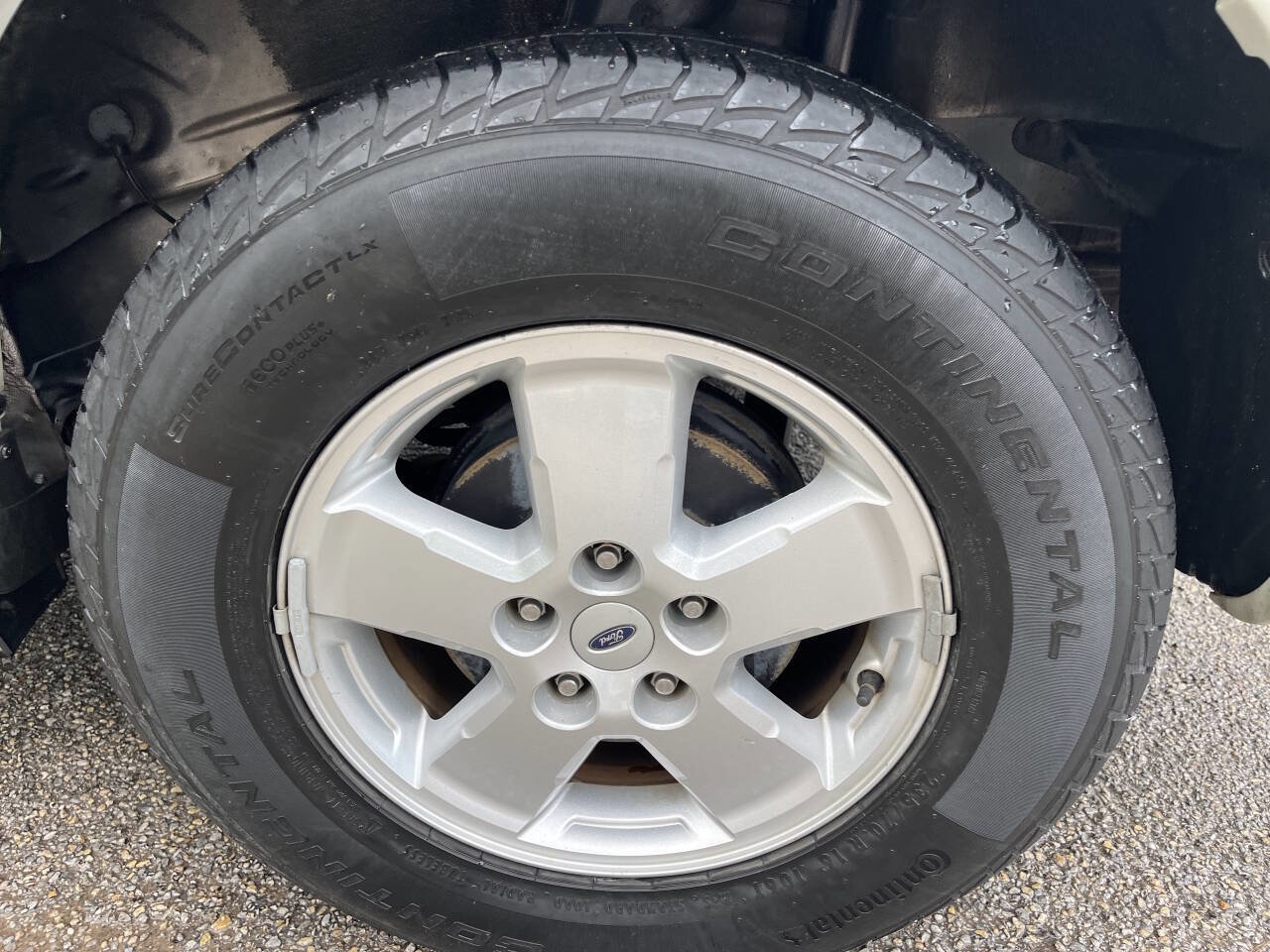 Used 2009 Ford Escape XLT FWD image 33