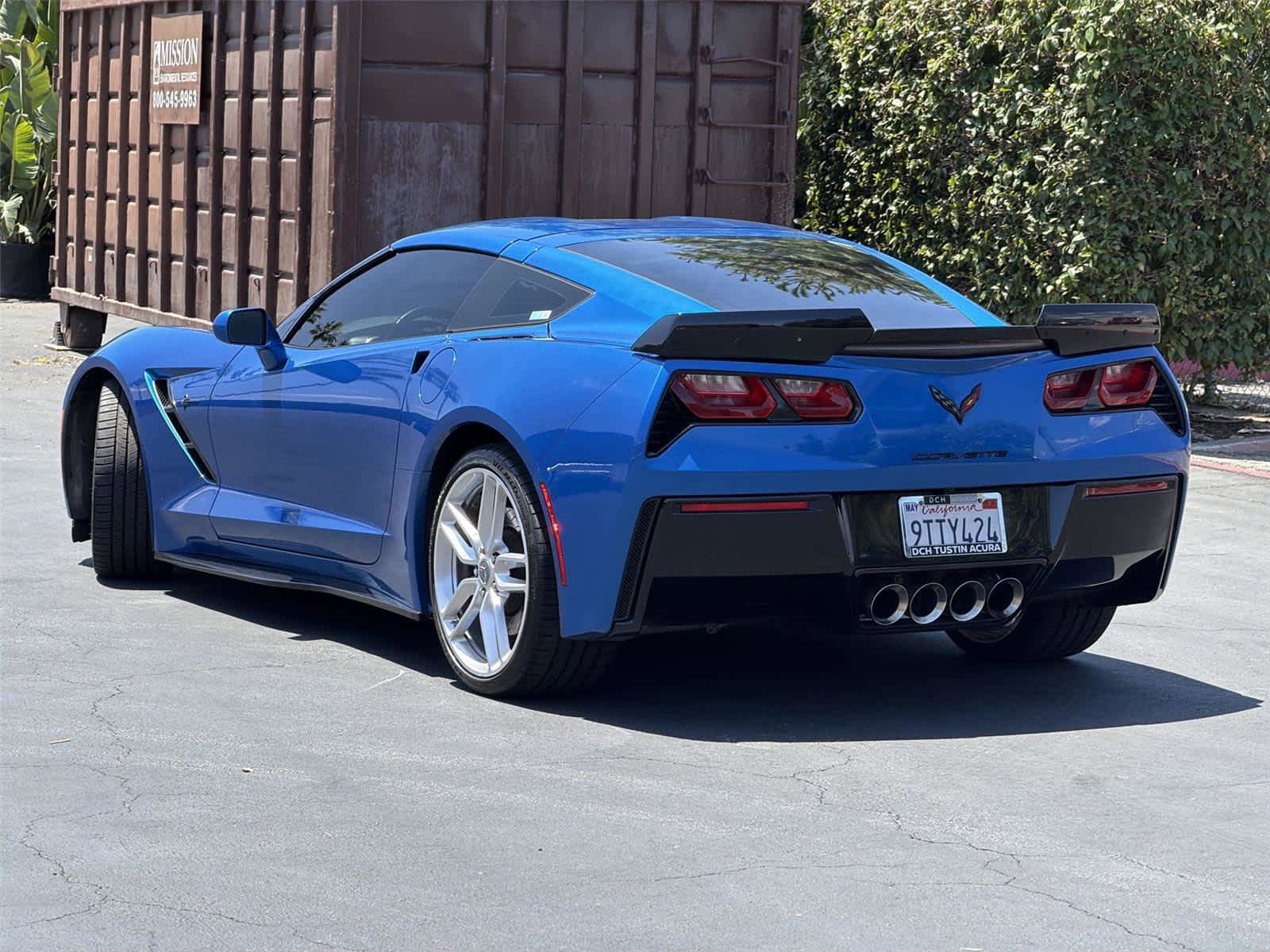 Used 2016 Chevrolet Corvette Stingray Coupe w/ 2LT Preferred Equipment Group RWD image 5