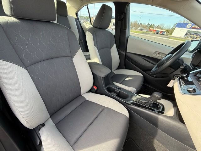 Used 2023 Toyota Corolla LE image 18