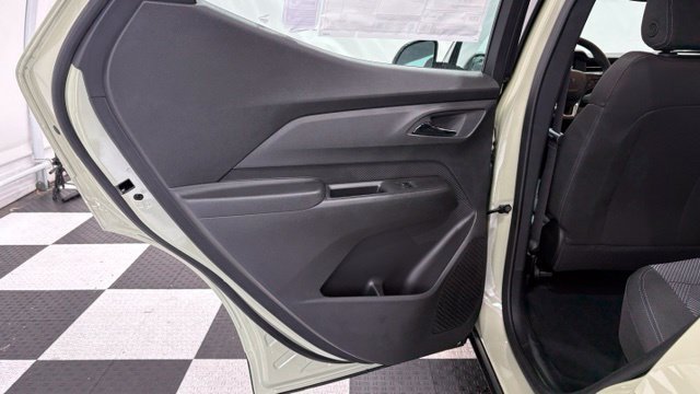 New 2027 Chevrolet Bolt LT w/ Comfort Package FWD image 15