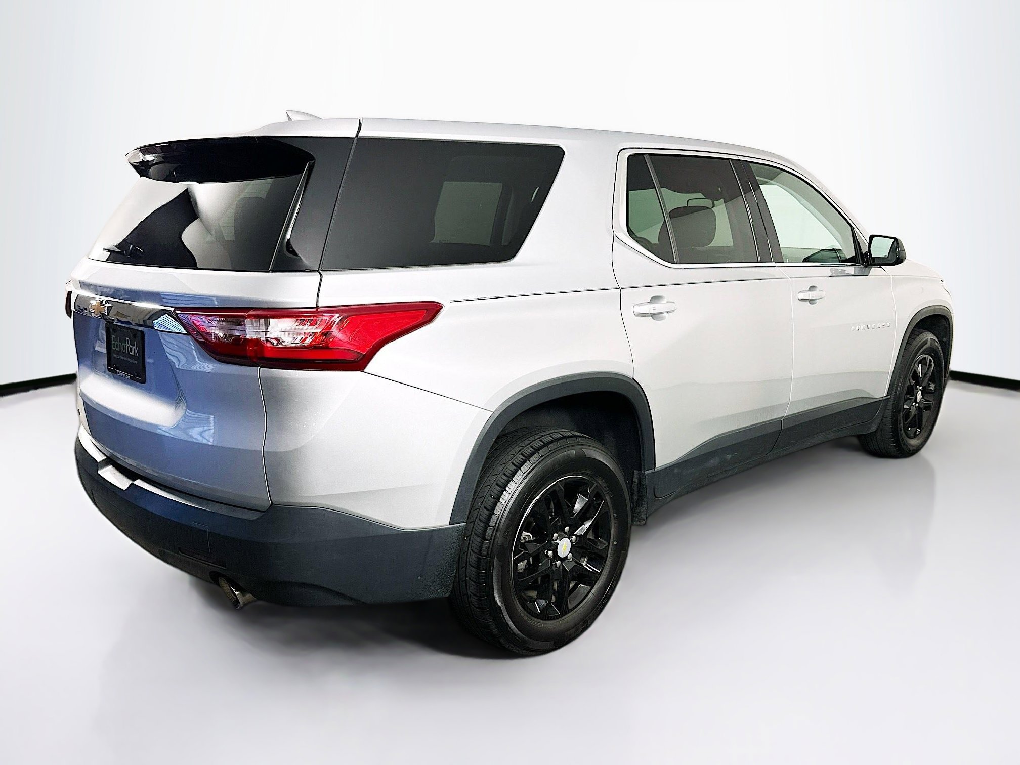 Used 2019 Chevrolet Traverse LS image 9