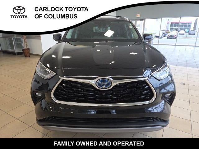 Used 2023 Toyota Highlander Platinum image 4