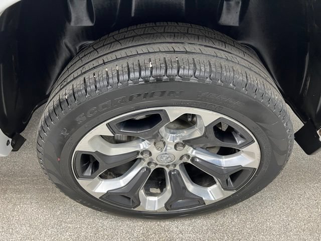 Used 2022 RAM 1500 Limited w/ Body-Colour Bumper Group AWD/4WD image 14