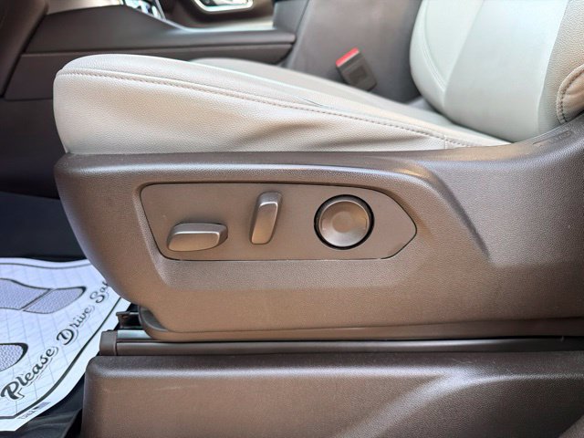 Used 2022 Chevrolet Tahoe LT AWD/4WD image 14