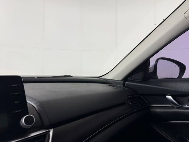 Used 2019 Honda Accord EX image 18