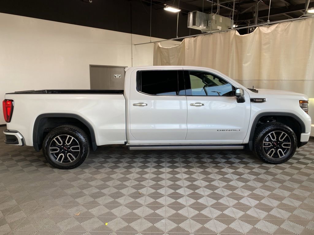 Used 2022 GMC Sierra 1500 Denali w/ Denali Reserve Package AWD/4WD image 3