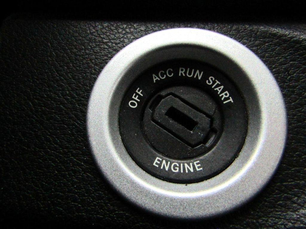 Used 2018 RAM 1500 Classic SLT RWD image 15