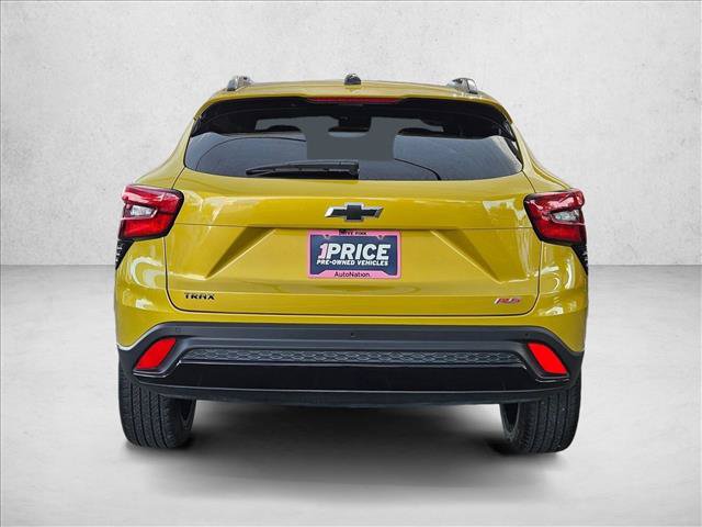 Used 2024 Chevrolet Trax RS w/ Driver Confidence Package FWD image 7