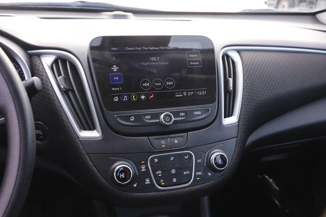 Used 2024 Chevrolet Malibu LT FWD image 16