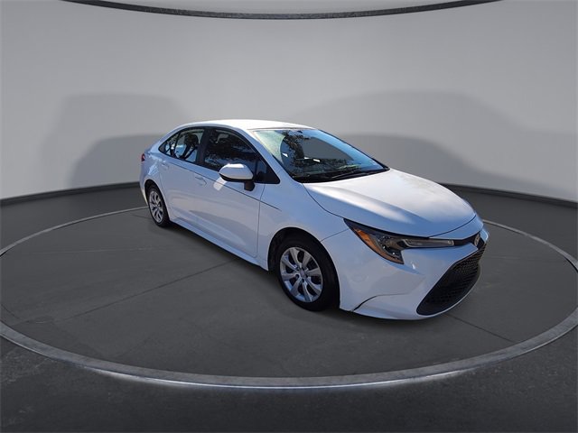 Used 2020 Toyota Corolla LE image 2