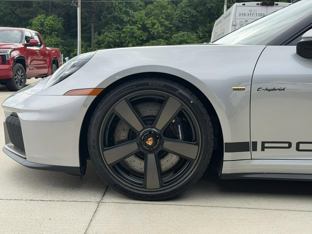 New 2026 Porsche 911 GTS RWD image 12