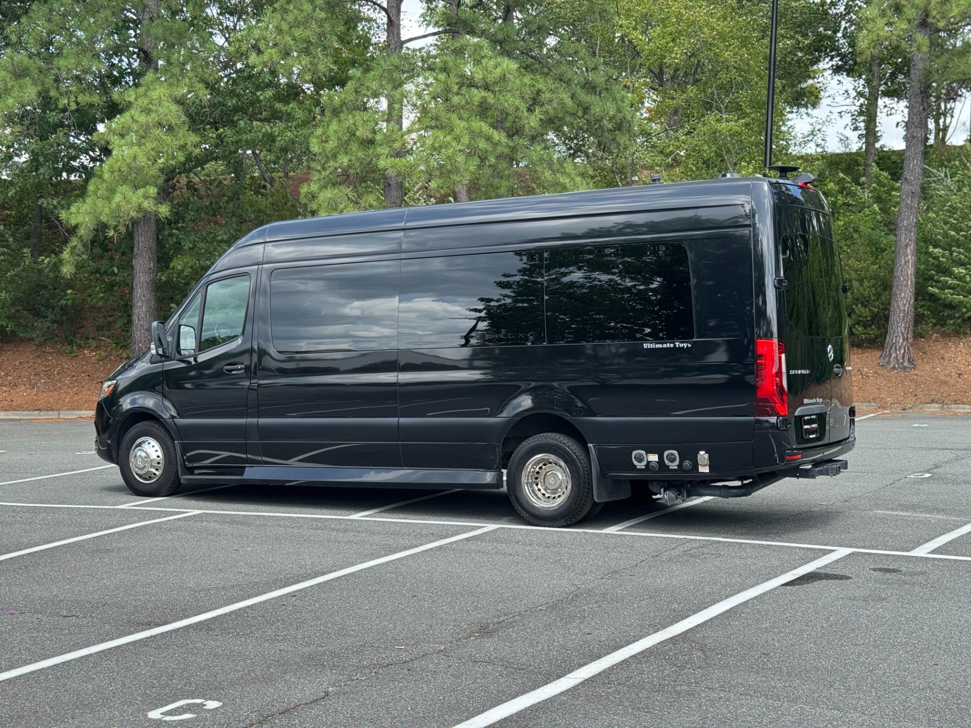 Used 2022 Mercedes-Benz Sprinter 3500 image 7