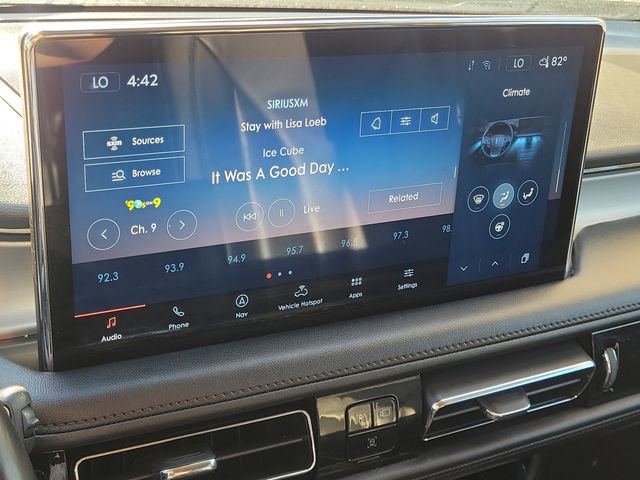 Certified 2023 Lincoln Nautilus Reserve w/ Monochromatic Package image 19