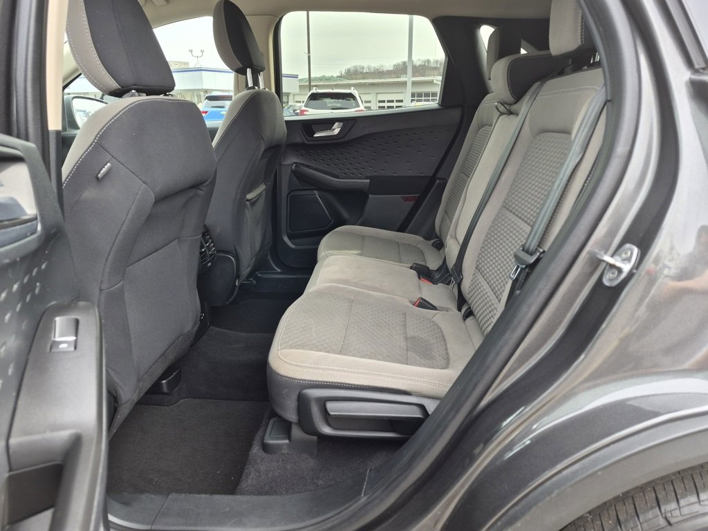 Used 2020 Ford Escape SE image 25