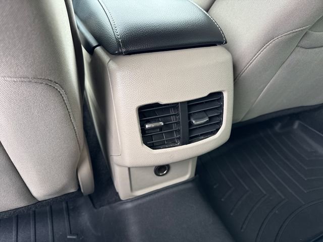 Used 2019 Ford Fusion SE image 19