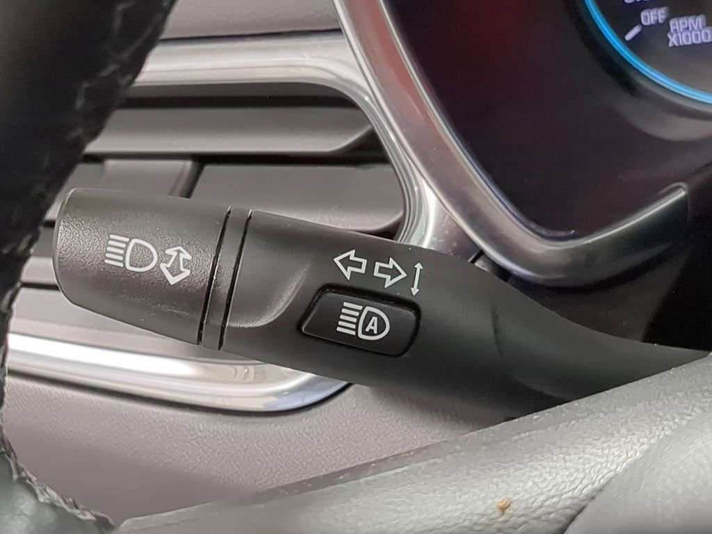 Used 2023 Chevrolet Equinox LT FWD image 32