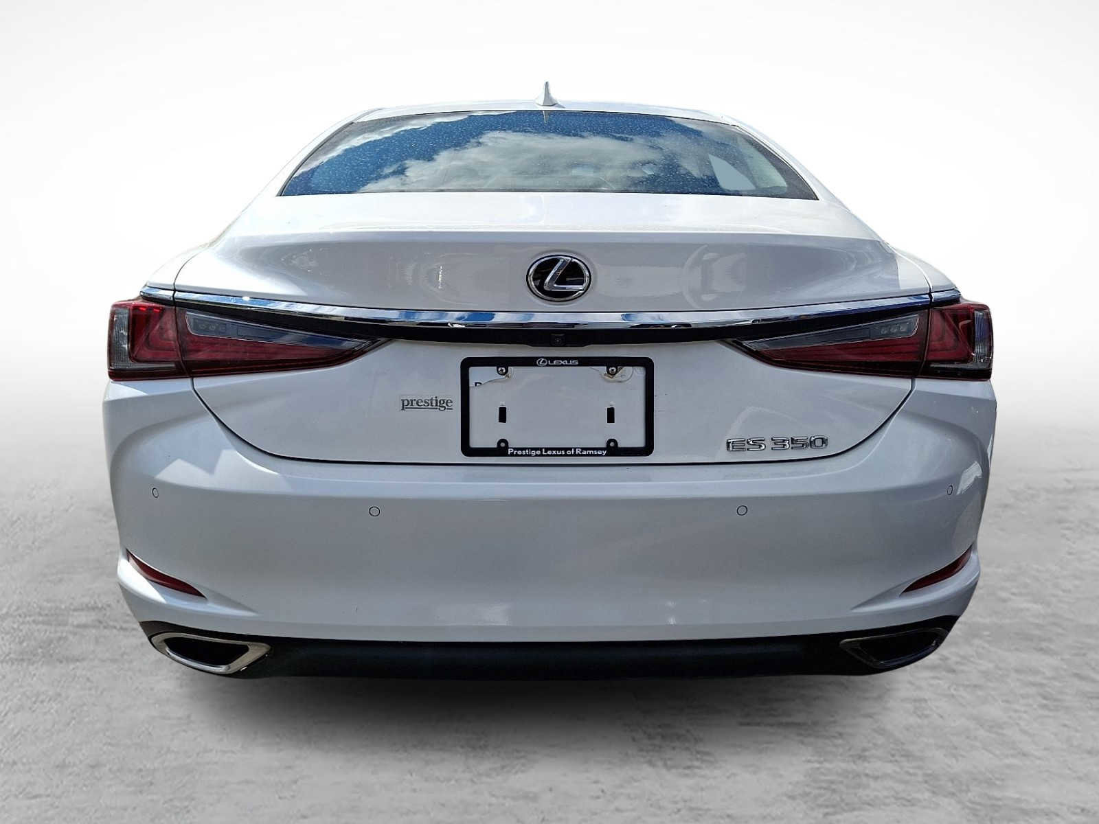 Used 2021 Lexus ES 350 w/ Premium Package image 4