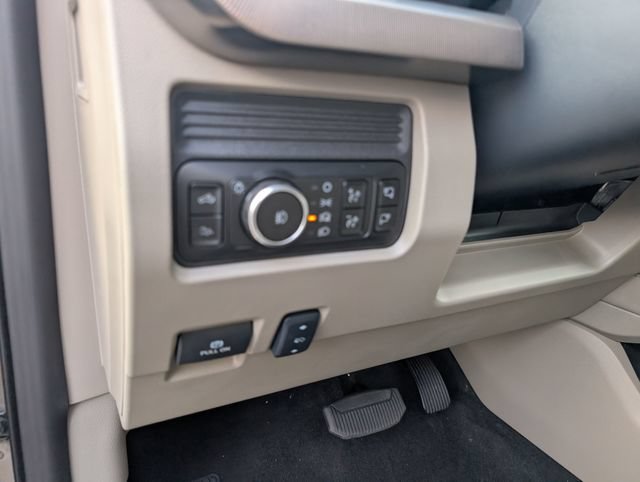 New 2026 Ford F450 Platinum w/ Platinum Plus Package AWD/4WD image 18