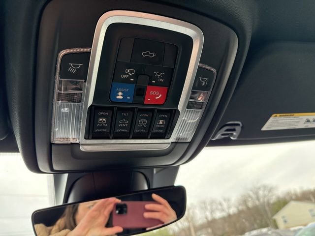 Used 2020 RAM 1500 Limited image 29