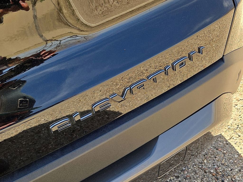 Used 2025 GMC Terrain Elevation image 13