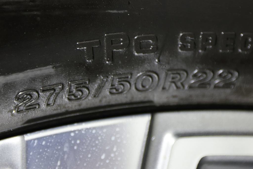 Used 2025 Chevrolet Tahoe High Country AWD/4WD image 41