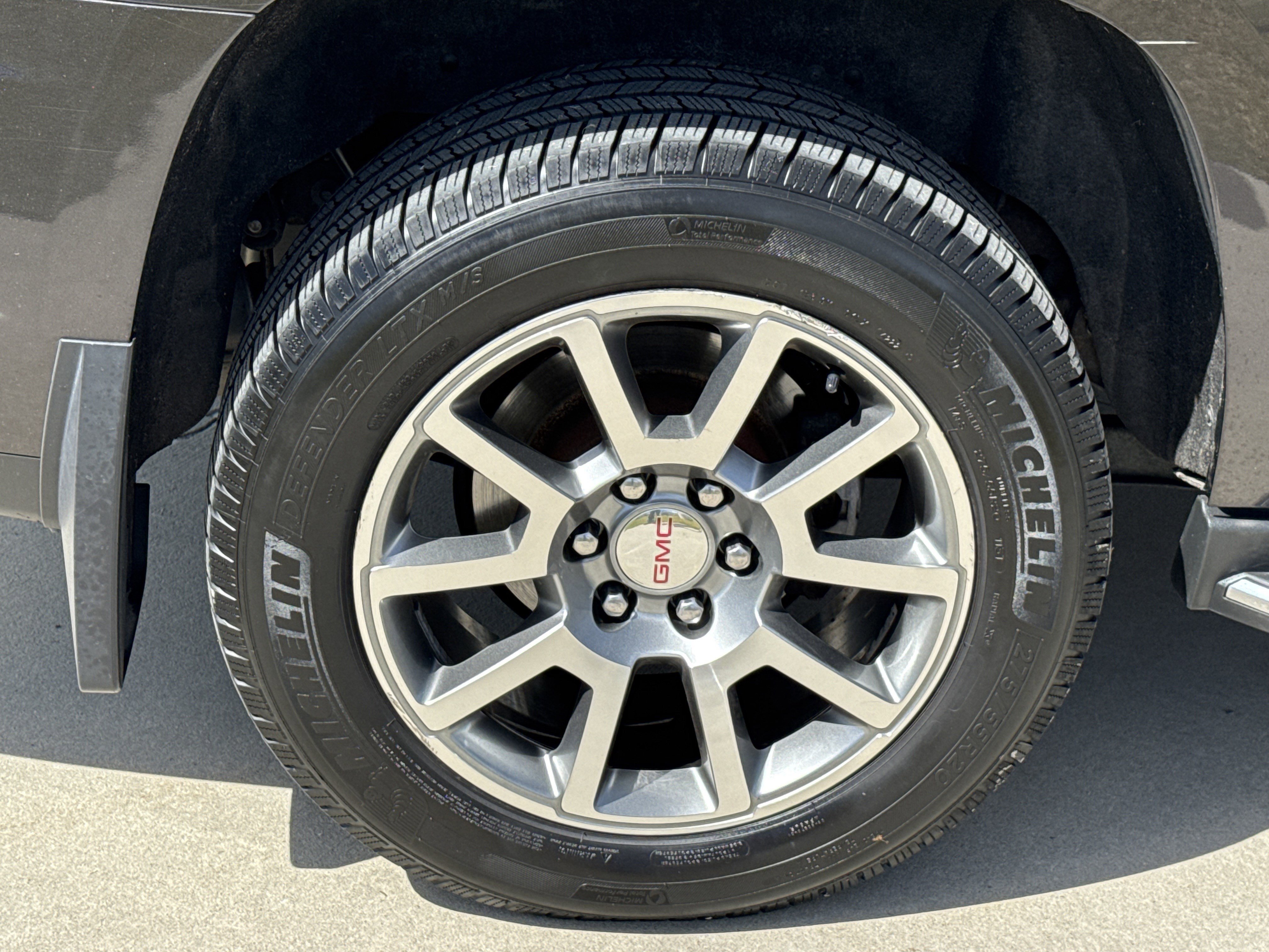 Used 2015 GMC Yukon Denali w/ Open Road Package image 6